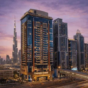 Emirates Grand شقة فندقية